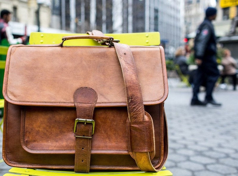 The Simple Leren Aktetas